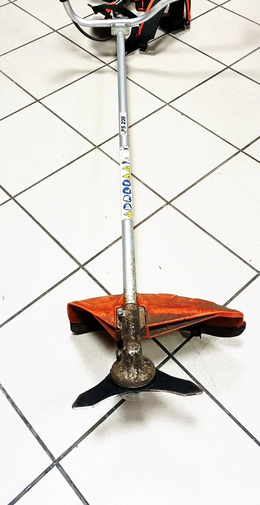 kosa-spalinowa-stihl-fs-235-marka-stihl