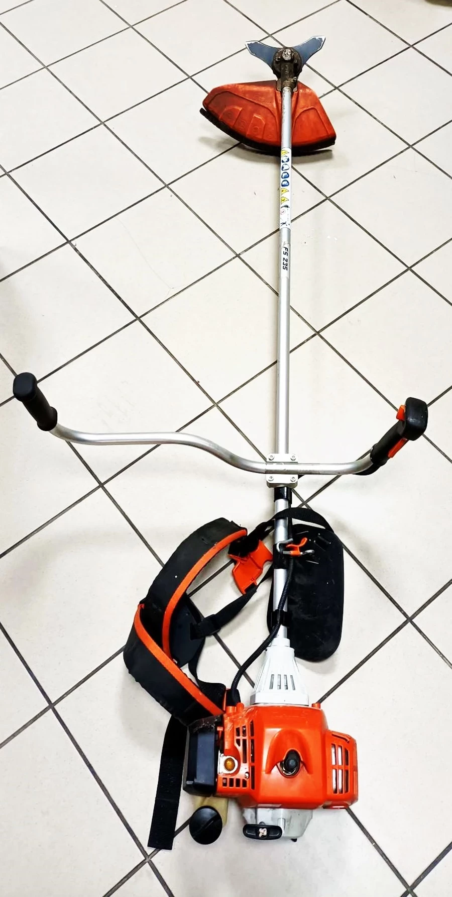 kosa-spalinowa-stihl-fs-235-stan-uzywany