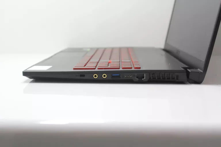 LAPTOP MSI GF75 I5 8/512 SSD GTX1650