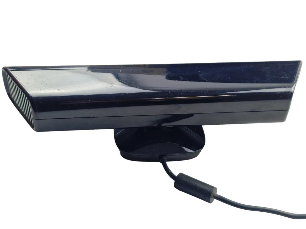 konsola-microsoft-xbox-360e-4gb-kinect-pad-dysk-wbudowana-pamiec-brak