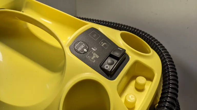 PAROWNICA MYJKA PAROWA KARCHER SC3