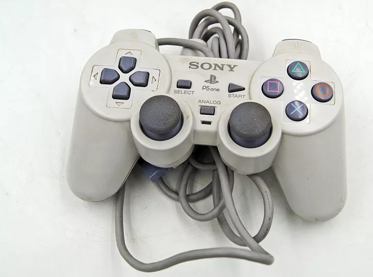 KONSOLA PS ONE / PAD /ZASILACZ CZYTAJ OPIS