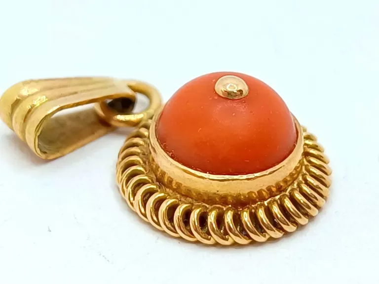 zlota-zawieszka-koral-585-14k-231g-kolor-dominujacy-zloty
