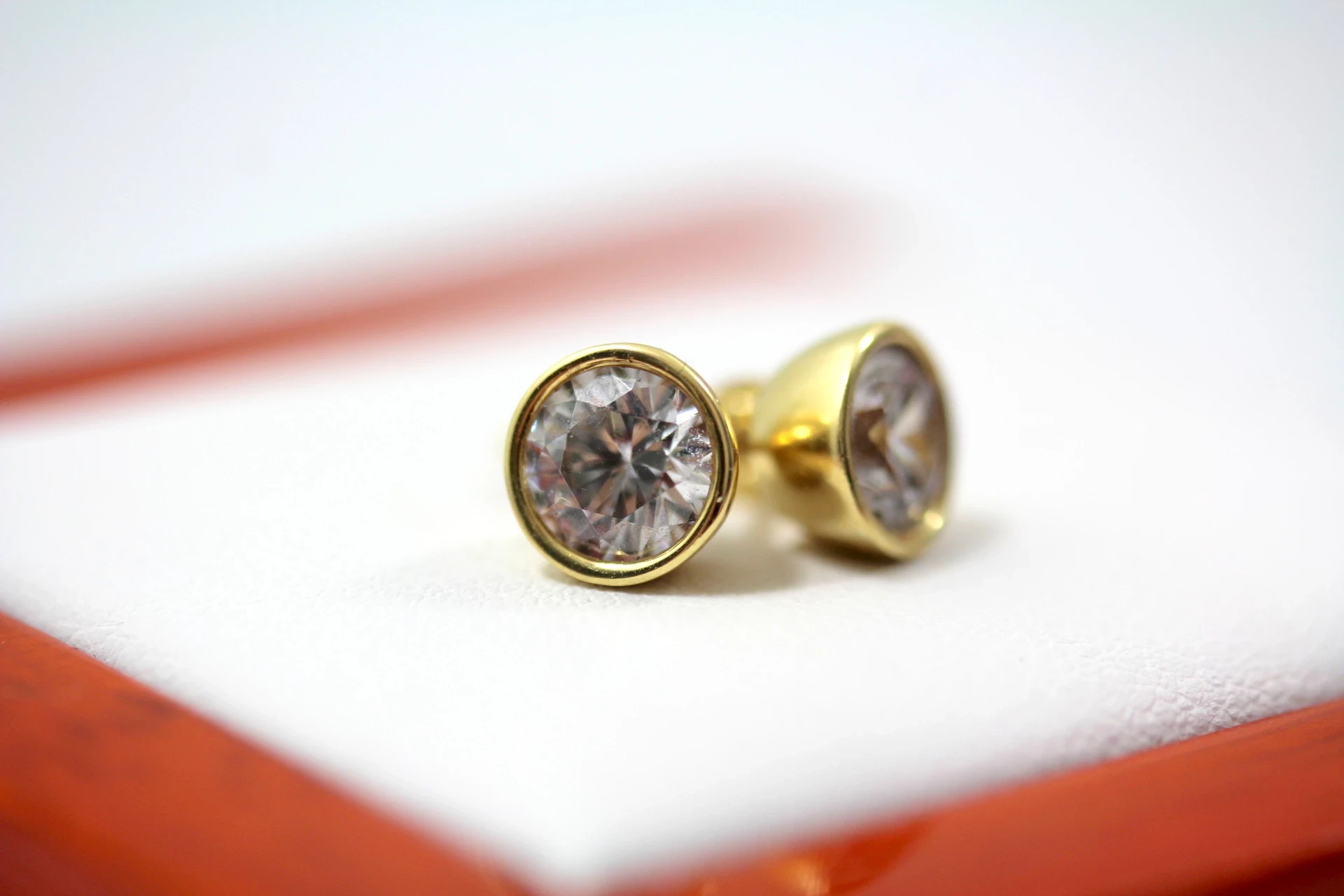 nowe-zlote-kolczyki-cyrkonia-p585-g-247-cechy-brak