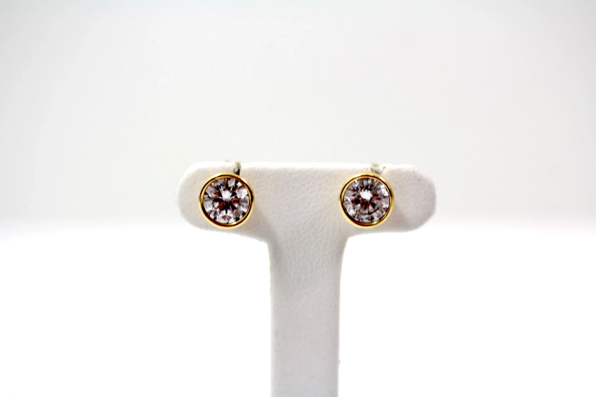 nowe-zlote-kolczyki-cyrkonia-p585-g-247-rodzaj-bigla-sztyft