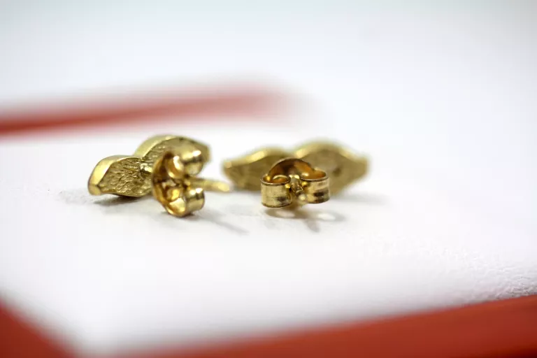 zloto-biale-kolczyki-p333-waga-131-gr-cyrkonia-rodzaj-bigla-sztyft