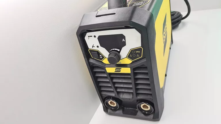 spawarka-inwertorowa-esab-rogue-es-150i-ean-gtin-7330725066047