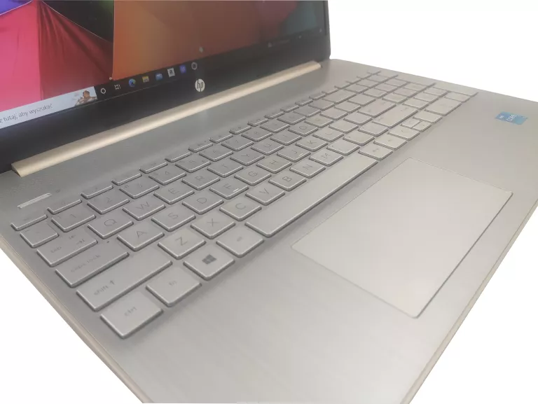 LAPTOP HP 15S I3-1115G4 8GB/512SSD 15.6''