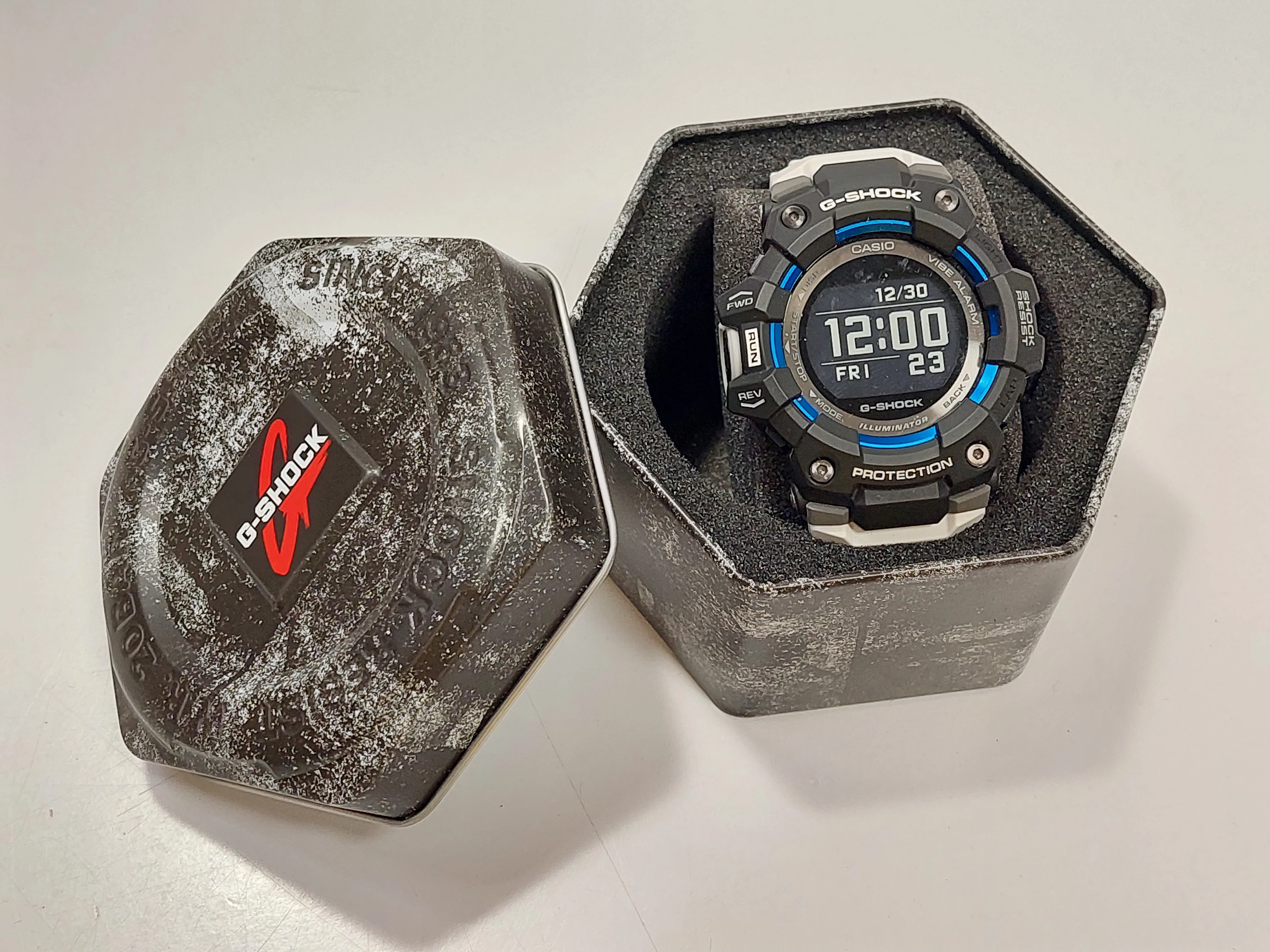 zegarek-meski-nareczny-casio-g-shock-gbd-100-ksztalt-koperty-okragla