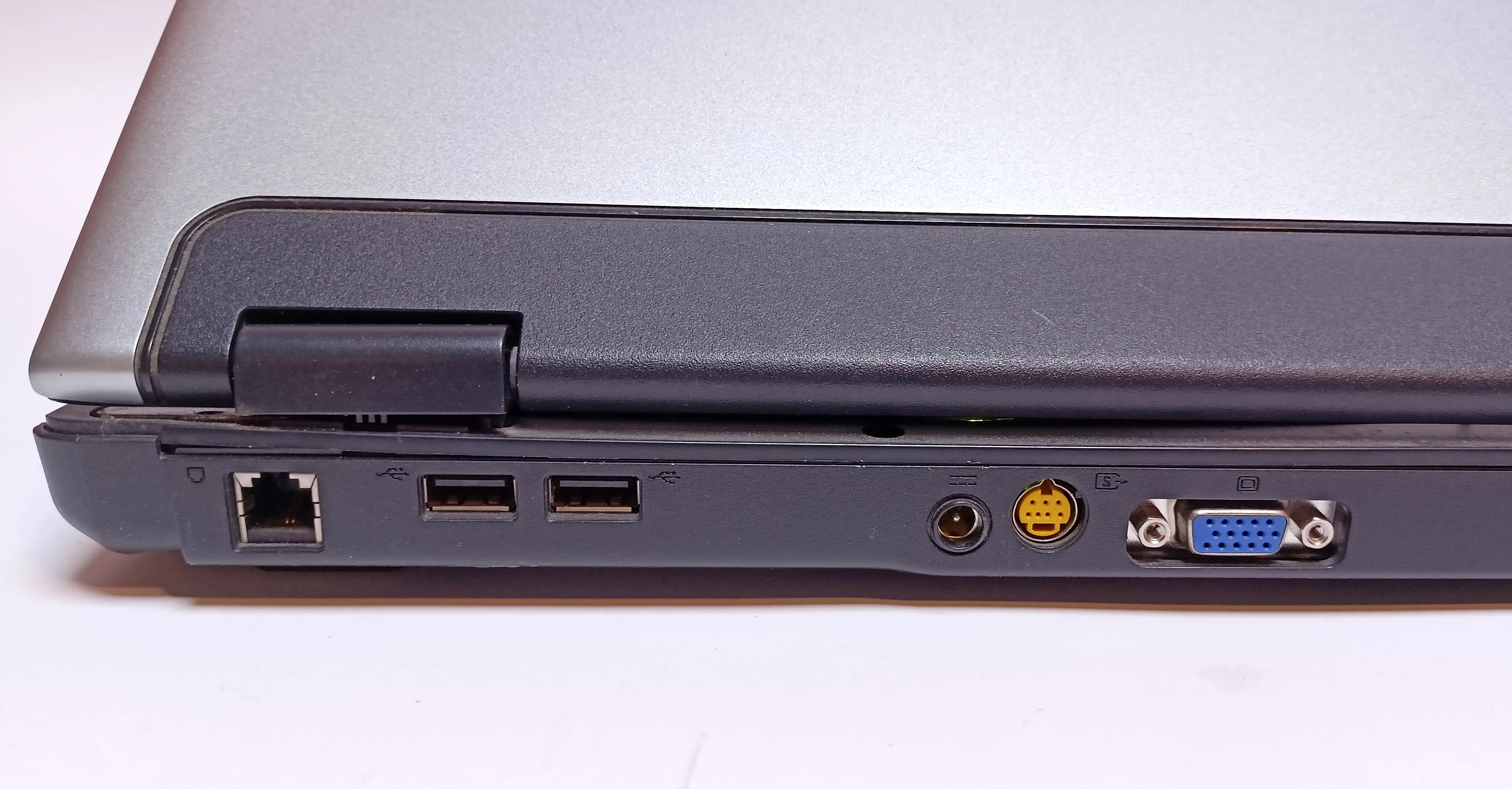 laptop-acer-travelmate-2490-seria-procesora-inny-procesor