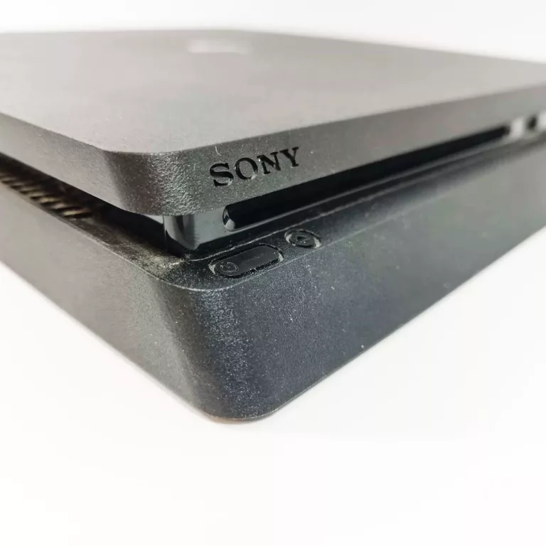 KONSOLA PS4 SLIM 1TB + PAD + GRA FALLOUT 4