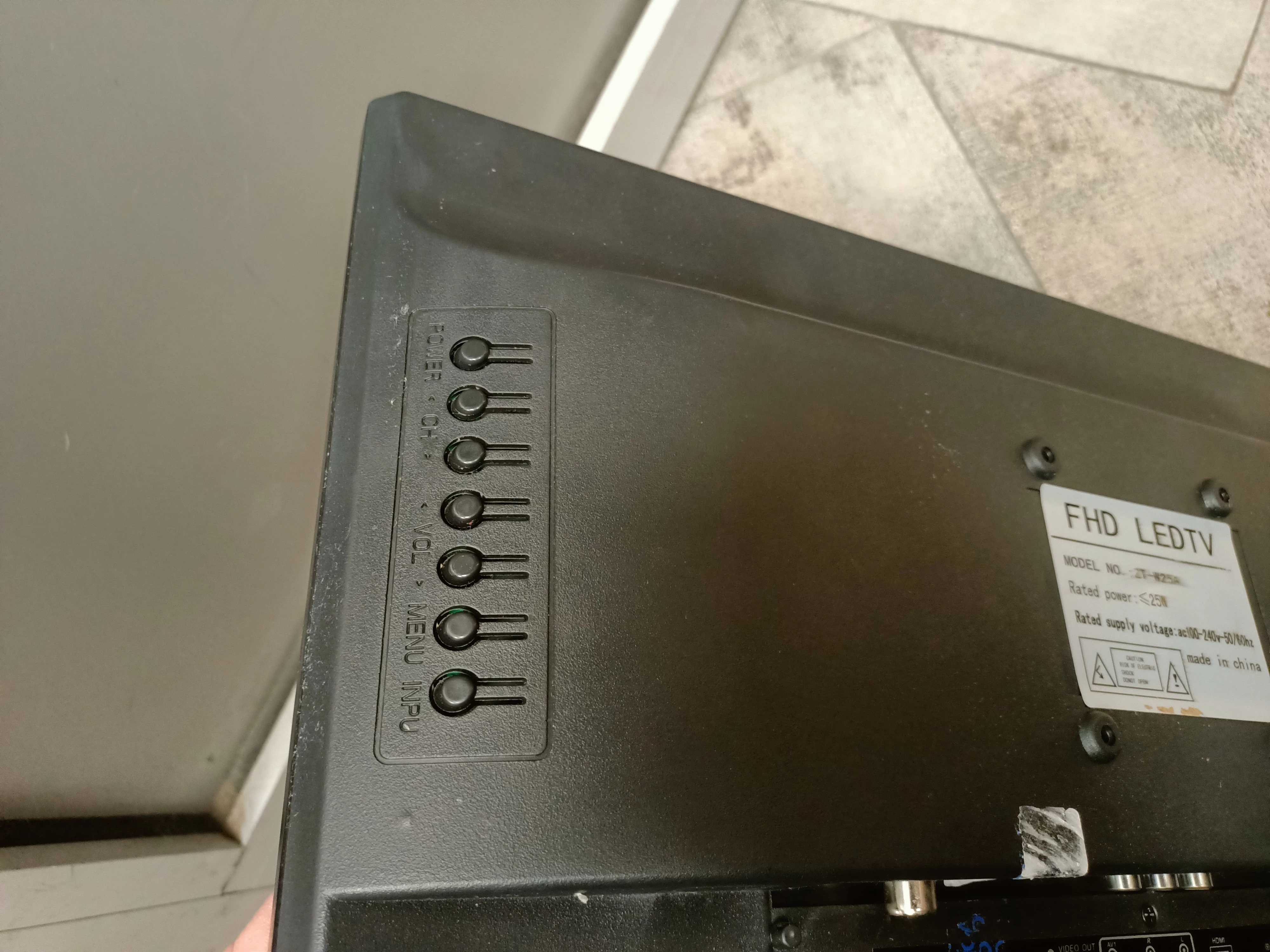 telewizor-19-led-loco-zt-w25a-product-id-521770a4-6724-44c5-988d-a1e8926959de