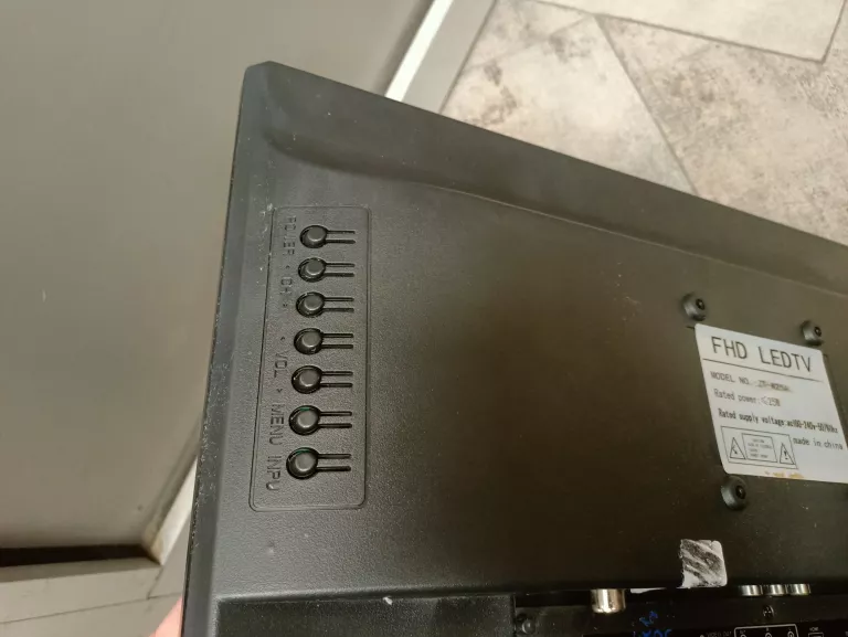 telewizor-19-led-loco-zt-w25a-product-id-521770a4-6724-44c5-988d-a1e8926959de