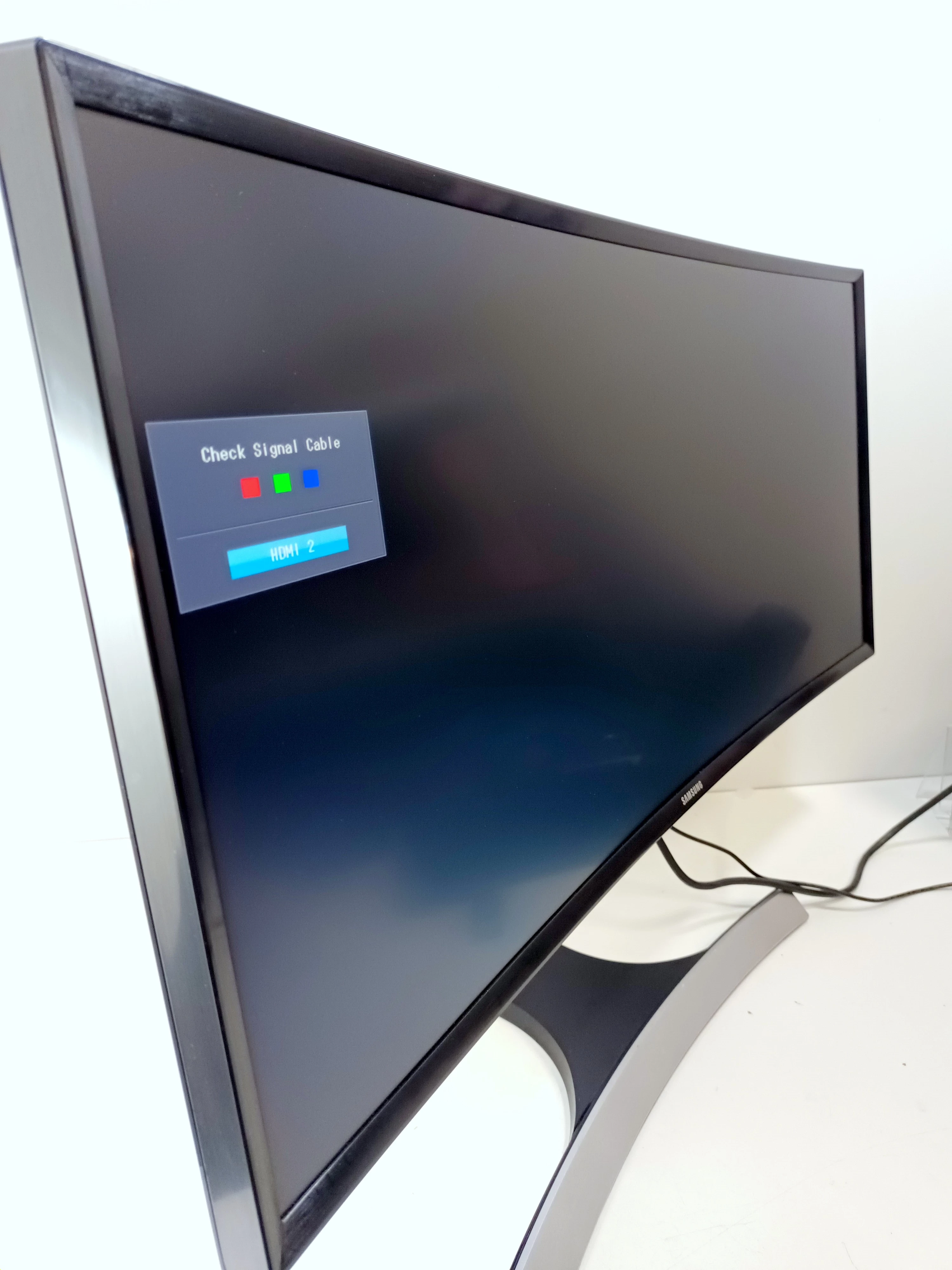 monitor-samsung-29cali-s29e790c-zakrzywiony-typ-matrycy-va