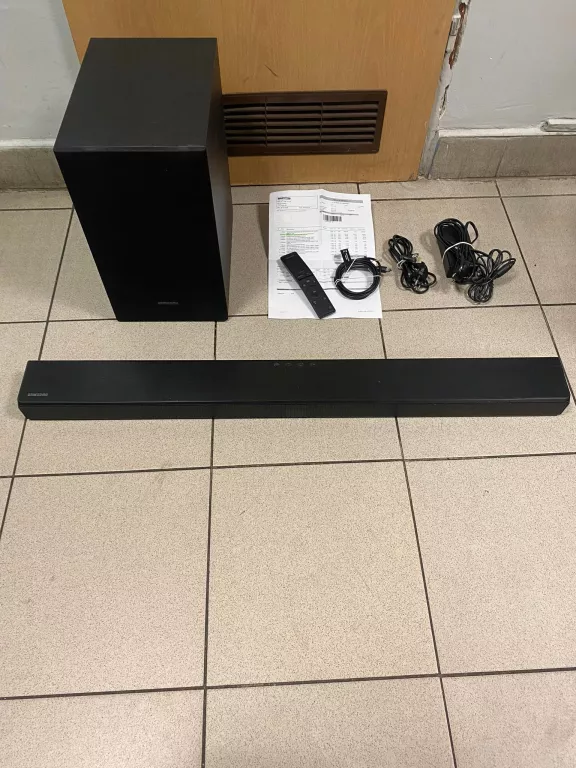SOUNDBAR SAMSUNG HW T550 + PILOT/ GW:19/01/21