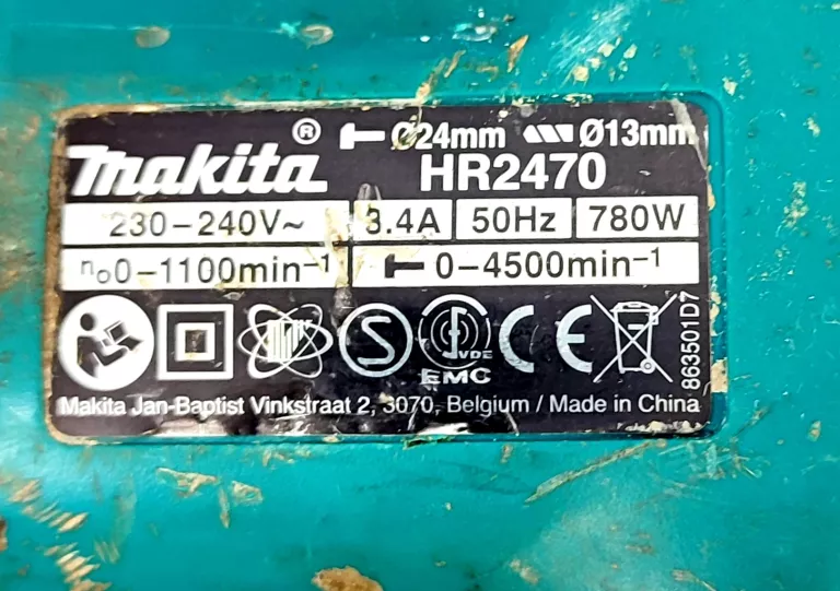 MŁOTOWIERTARKA MAKITA HR2470 SDS PLUS 780 W