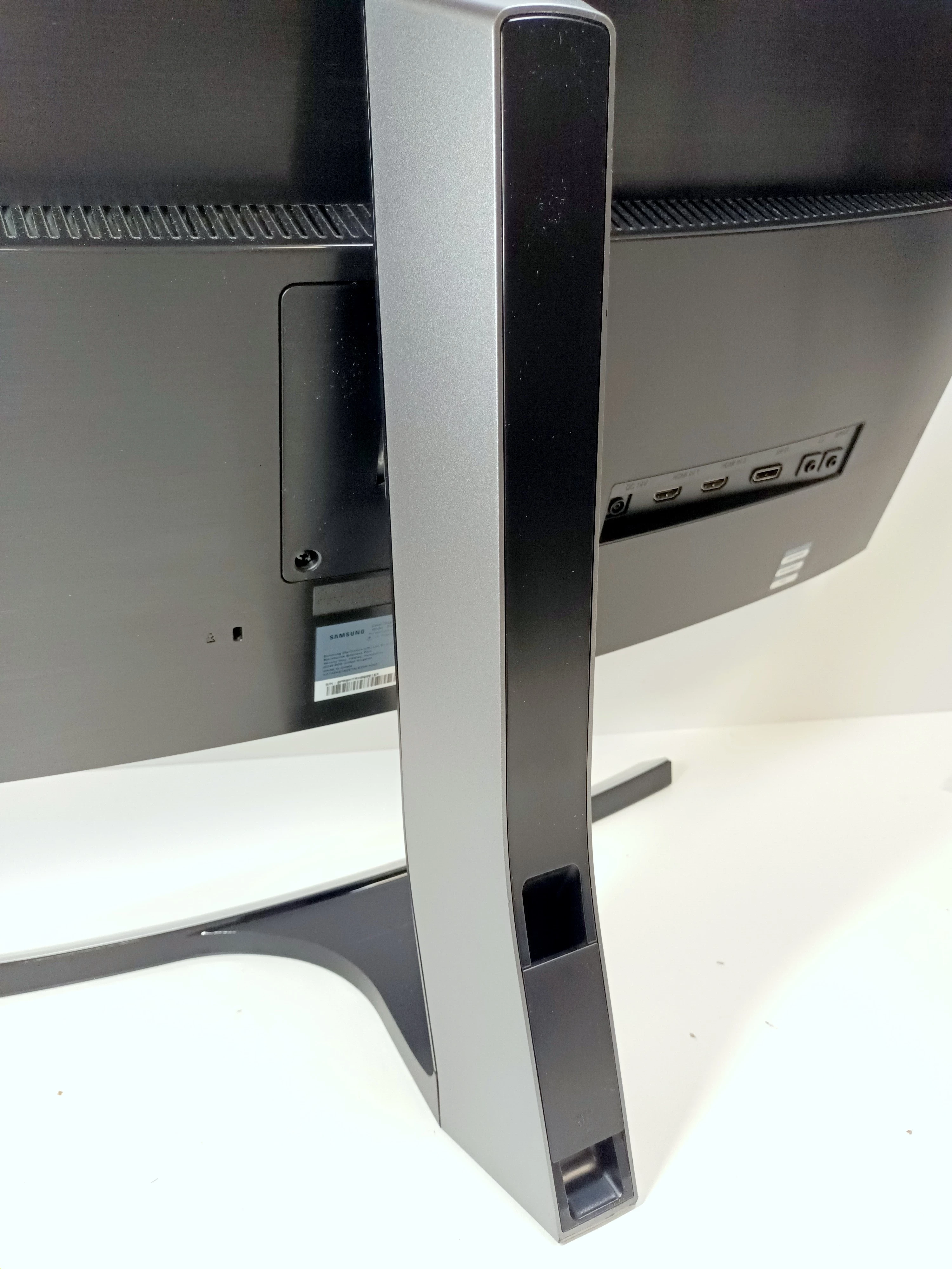 monitor-samsung-29cali-s29e790c-zakrzywiony-marka-samsung