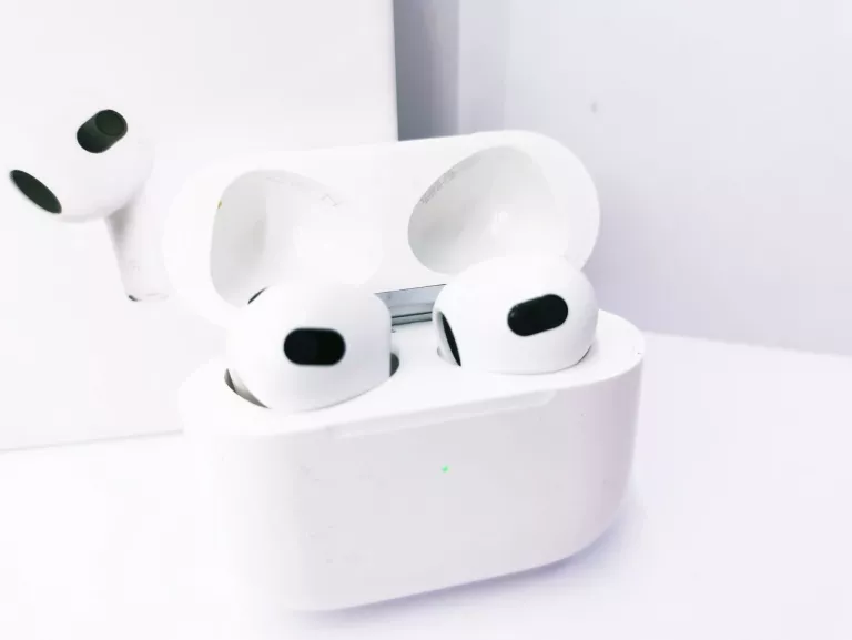 SŁUCHAWKI APPLE AIRPODS A2566