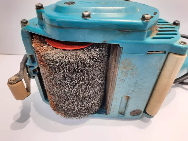 szlifierka-szczotkowa-makita-9741-marka-makita