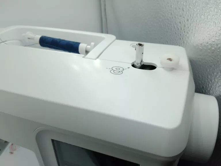 maszyna-do-szycia-minerva-decor-professiona-fv-model-decorprofessional