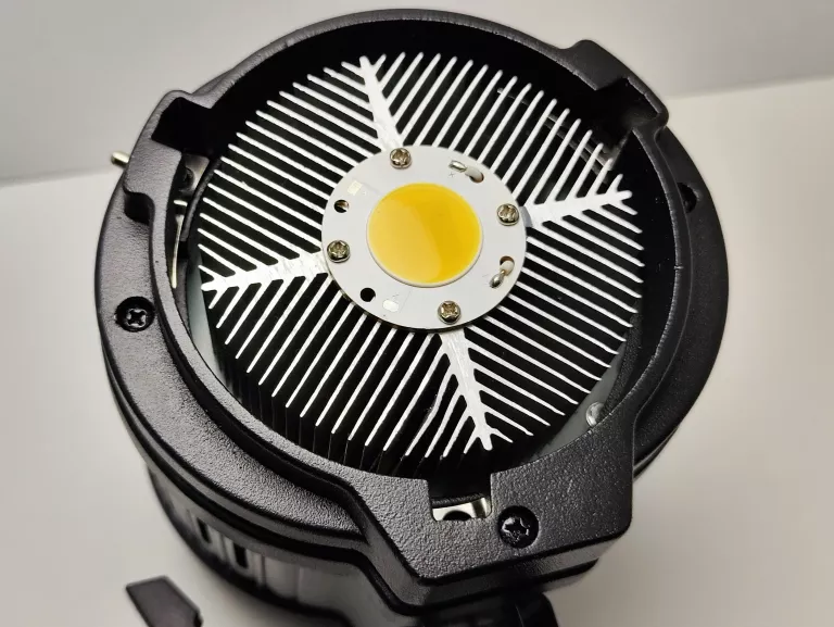 LAMPA QUADRALITE VIDEOLED 600