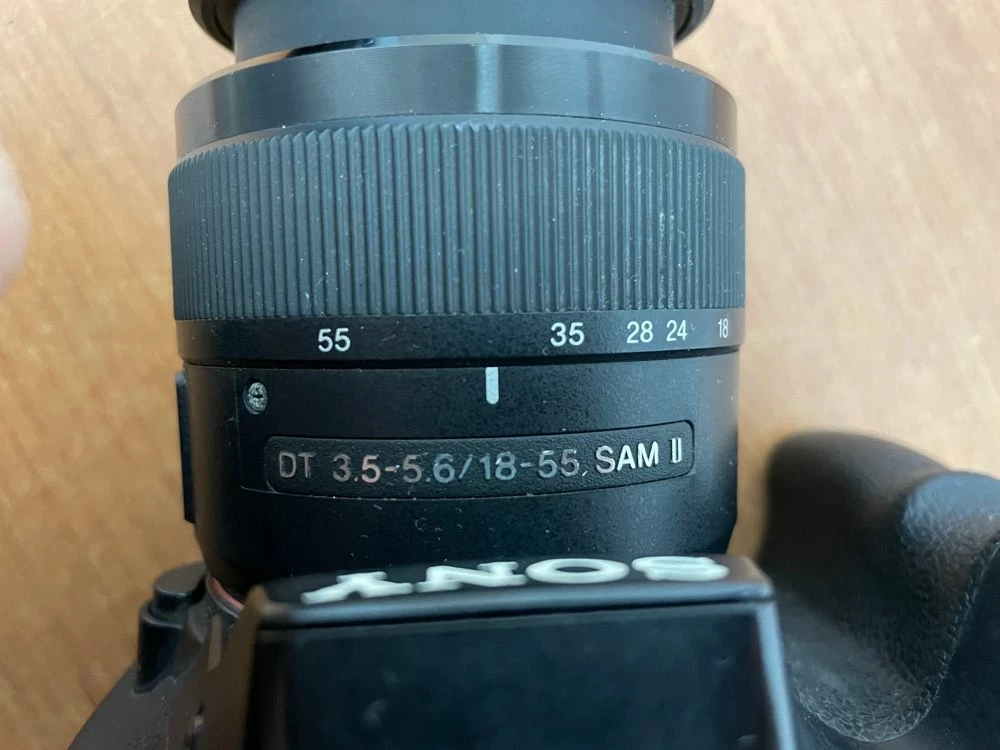 aparat-sony-alpha-68-ilca-68-obiektyw-opis-w-zestawie-korpus-obiektyw