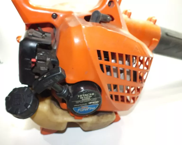 dmuchawa-hitachi-rb24eap-zasilanie-spalinowe