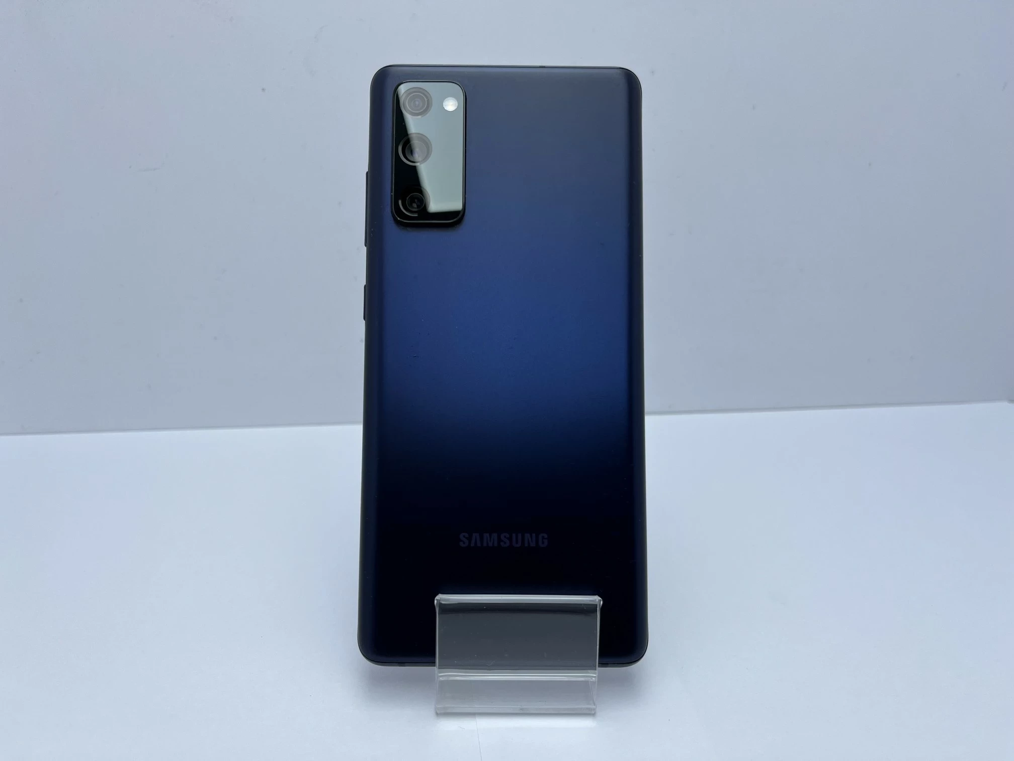 samsung-galaxy-s20-fe-typ-smartfon