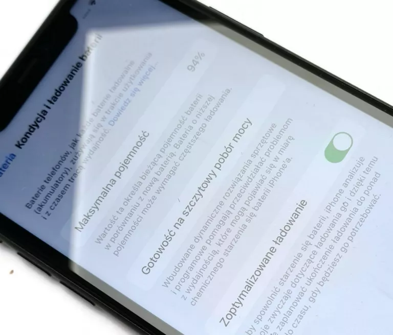 TELEFON IPHONE 11 128 GB ŁADOWARKA PUDEŁKO