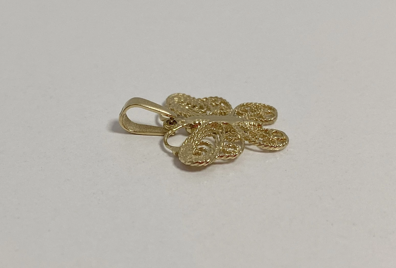 zlota-zawieszka-motyl-ct585-ostrowiecka-6-radzyn-podlaski