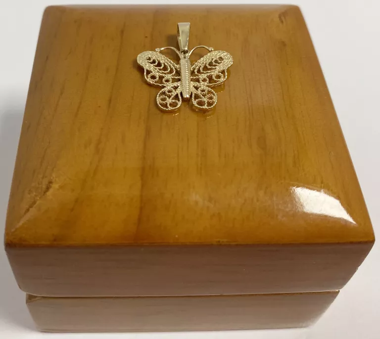 zlota-zawieszka-motyl-ct585-stan-powystawowy