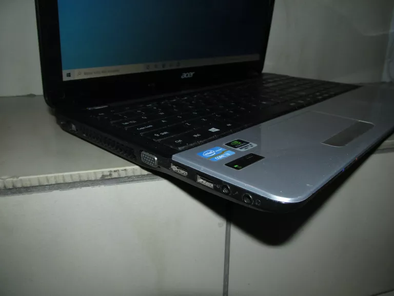 LAPTOP ACER ASPIRE E1-571G 4GB / 256GB