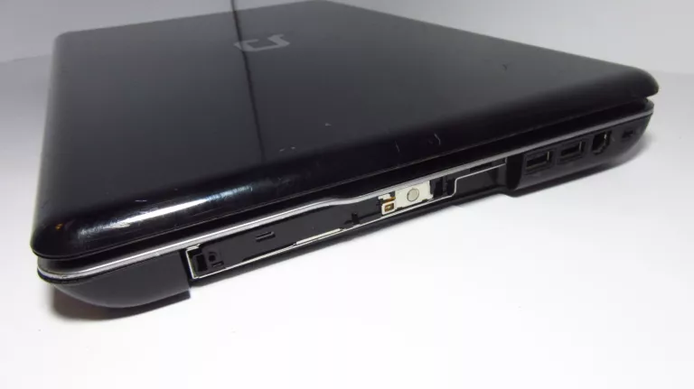 LAPTOP COMPAQ PRESARIO CQ60 AMD RM-74 4/250 GB
