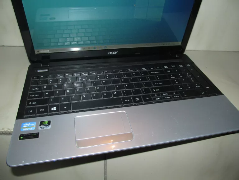 LAPTOP ACER ASPIRE E1-571G 4GB / 256GB