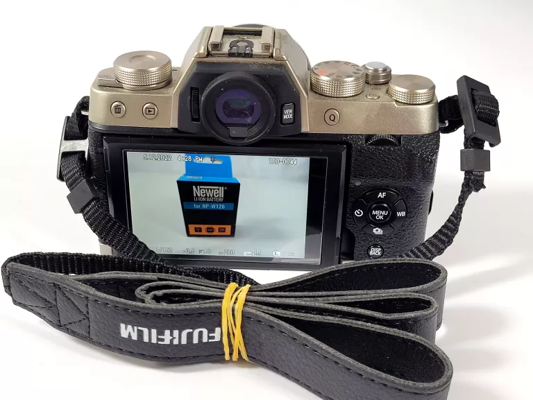 APARAT FUJIFILM X-T100