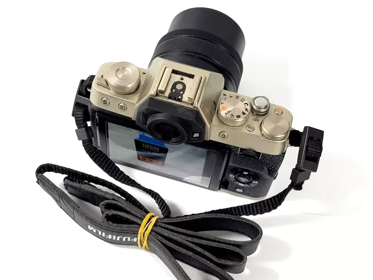 APARAT FUJIFILM X-T100