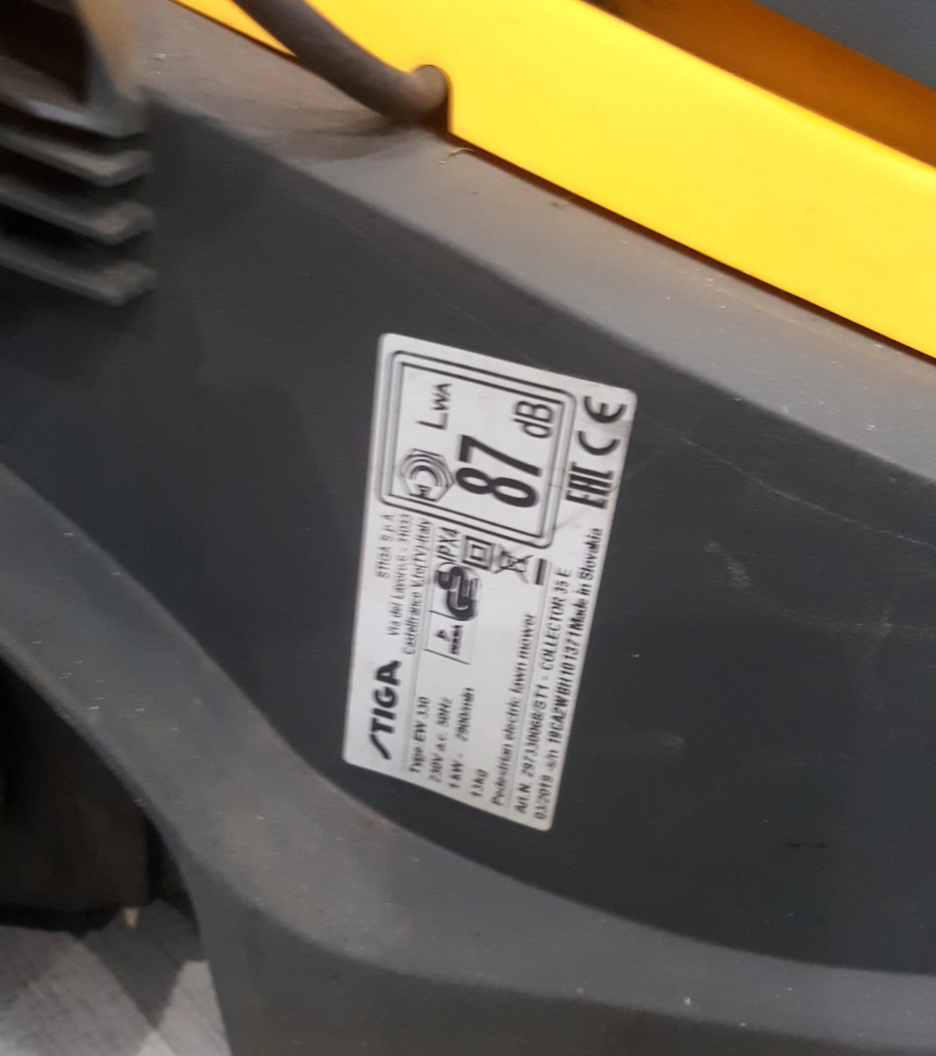 kosiarka-elektryczna-mocna-35e-stiga-collector-pojemnosc-kosza-30