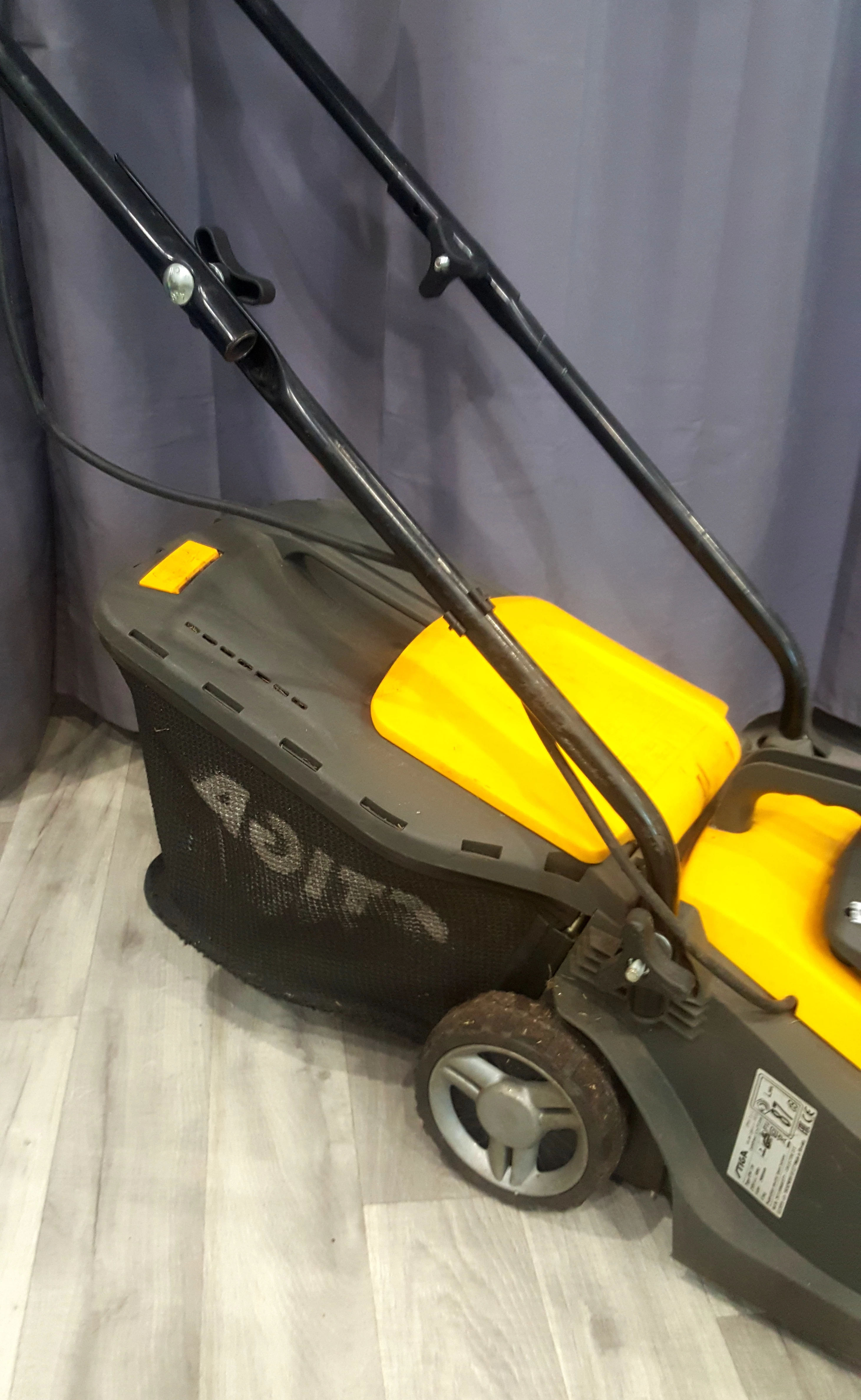 kosiarka-elektryczna-mocna-35e-stiga-collector-marka-stiga