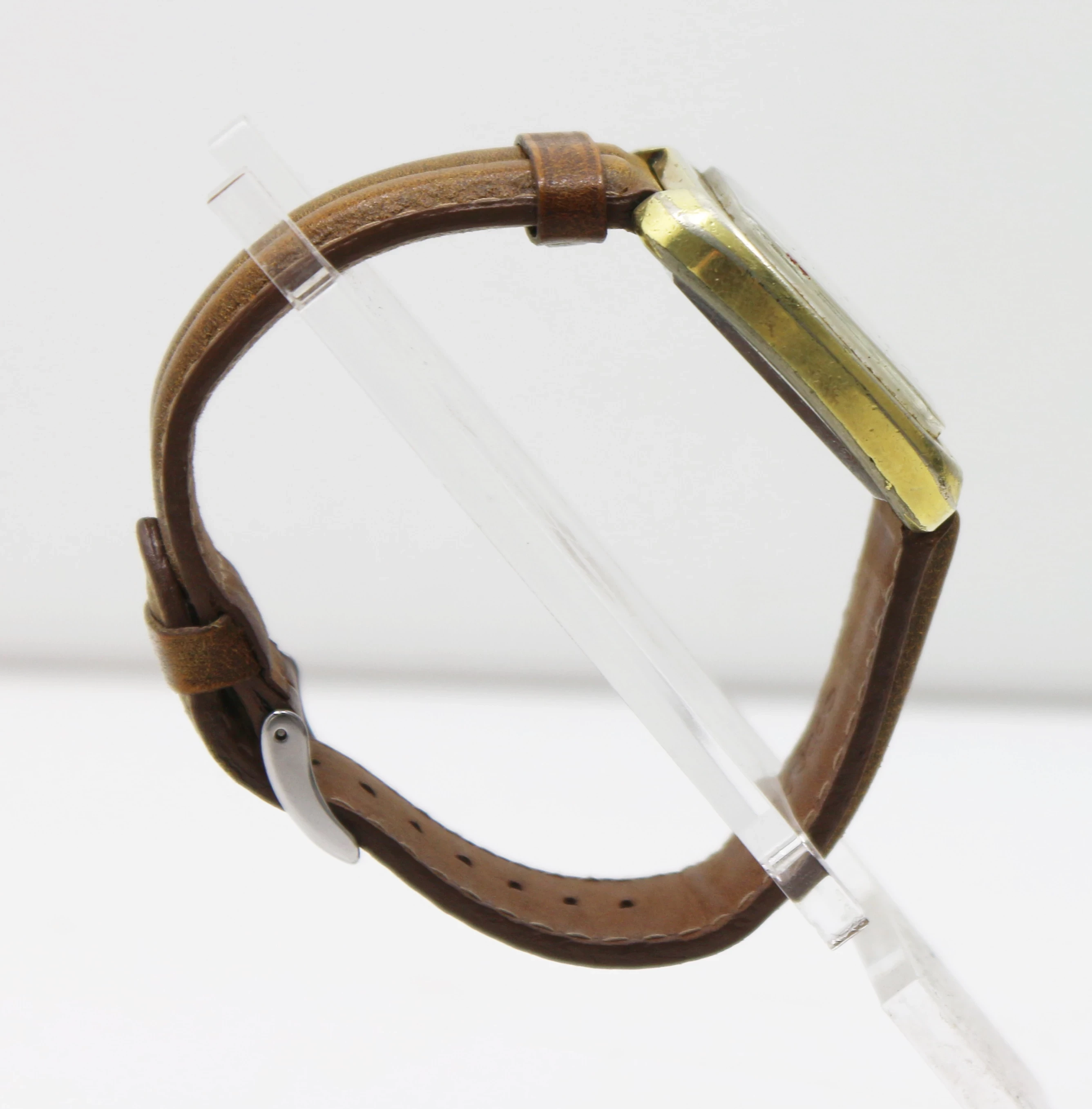 zegarek-nakrecany-certina-tc-town-and-country-funkcje-datownik