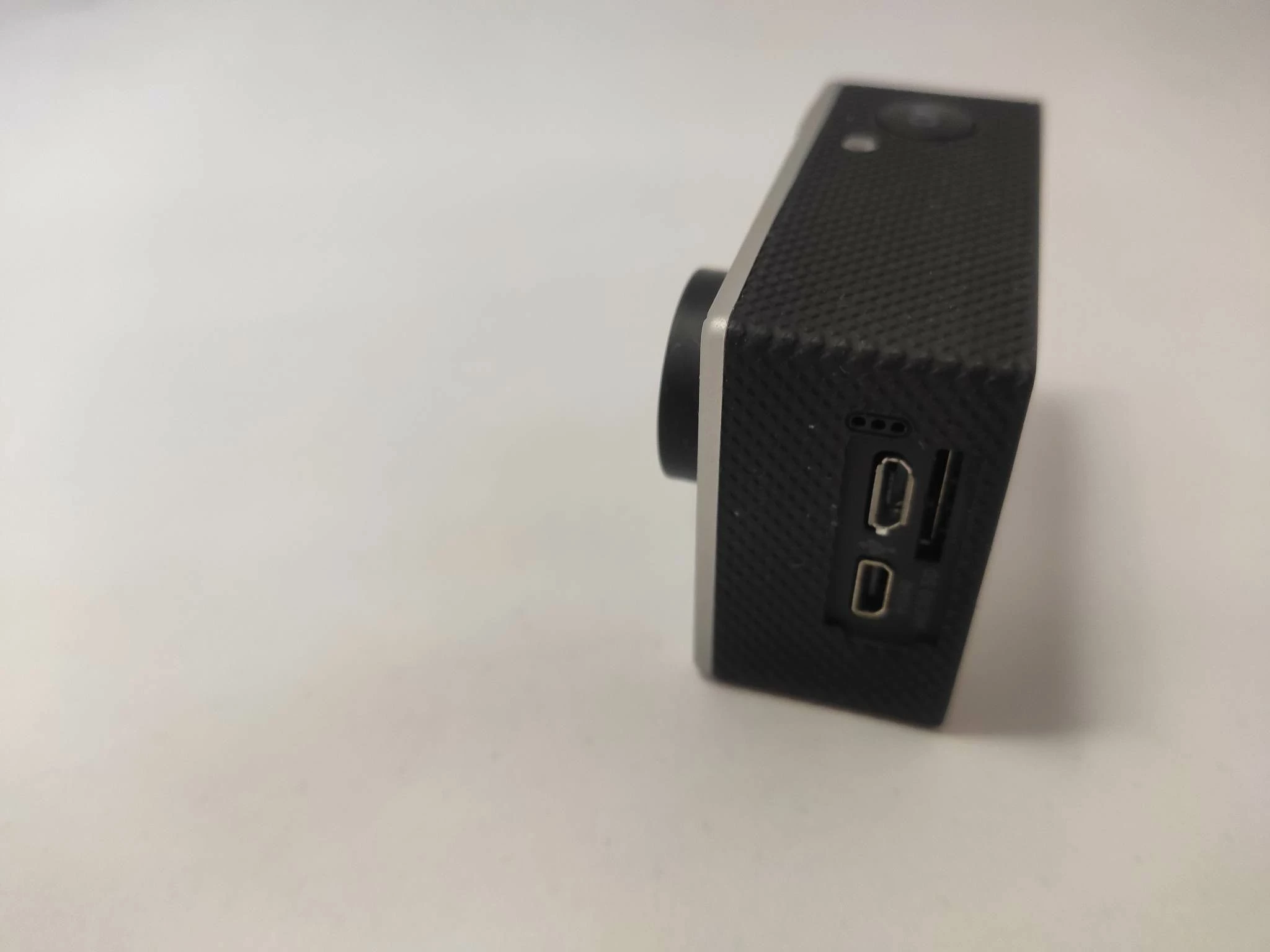 kamerka-sportowa-elephone-explorer-pro-action-funkcje-nagrywanie-w-petli