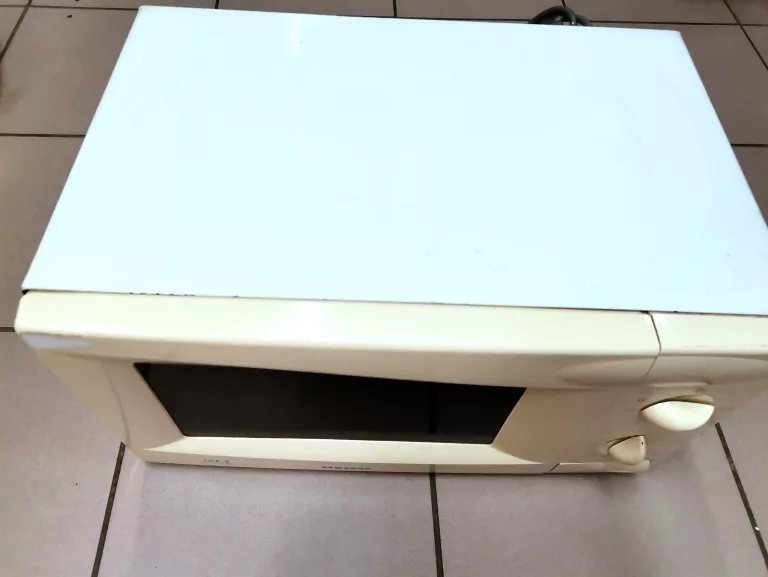 MIKROFALA SAMSUNG M1713