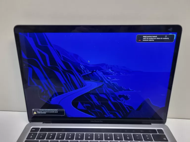LAPTOP MACBOOK PRO A2338 13,3" 16/256GB