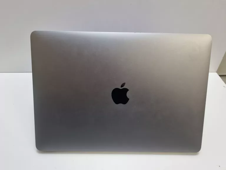 LAPTOP MACBOOK PRO A2338 13,3" 16/256GB