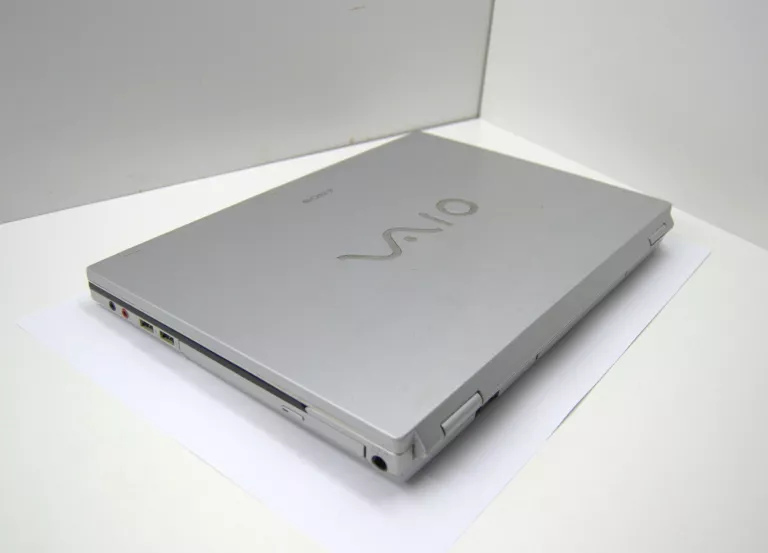 SONY VAIO PCG-3A1M / DZIAŁA TYLKO Z ZASILACZEM