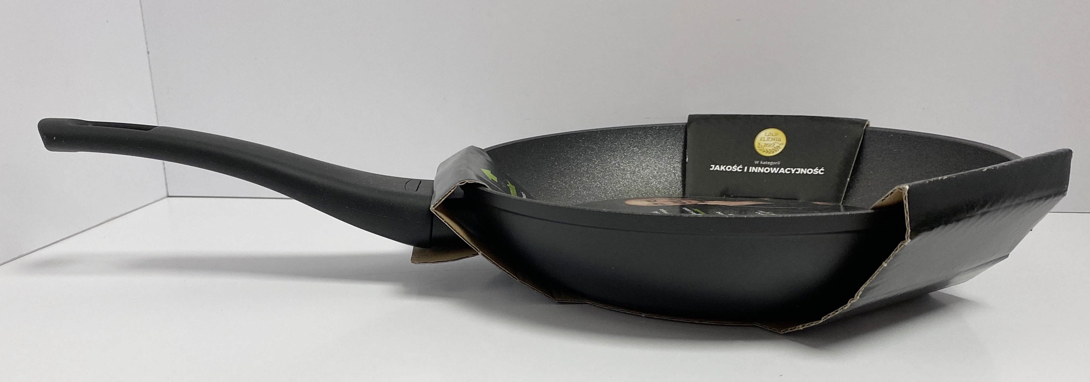 patelnia-zwieger-sensa-thermo-24-cm-srednica-24-cm