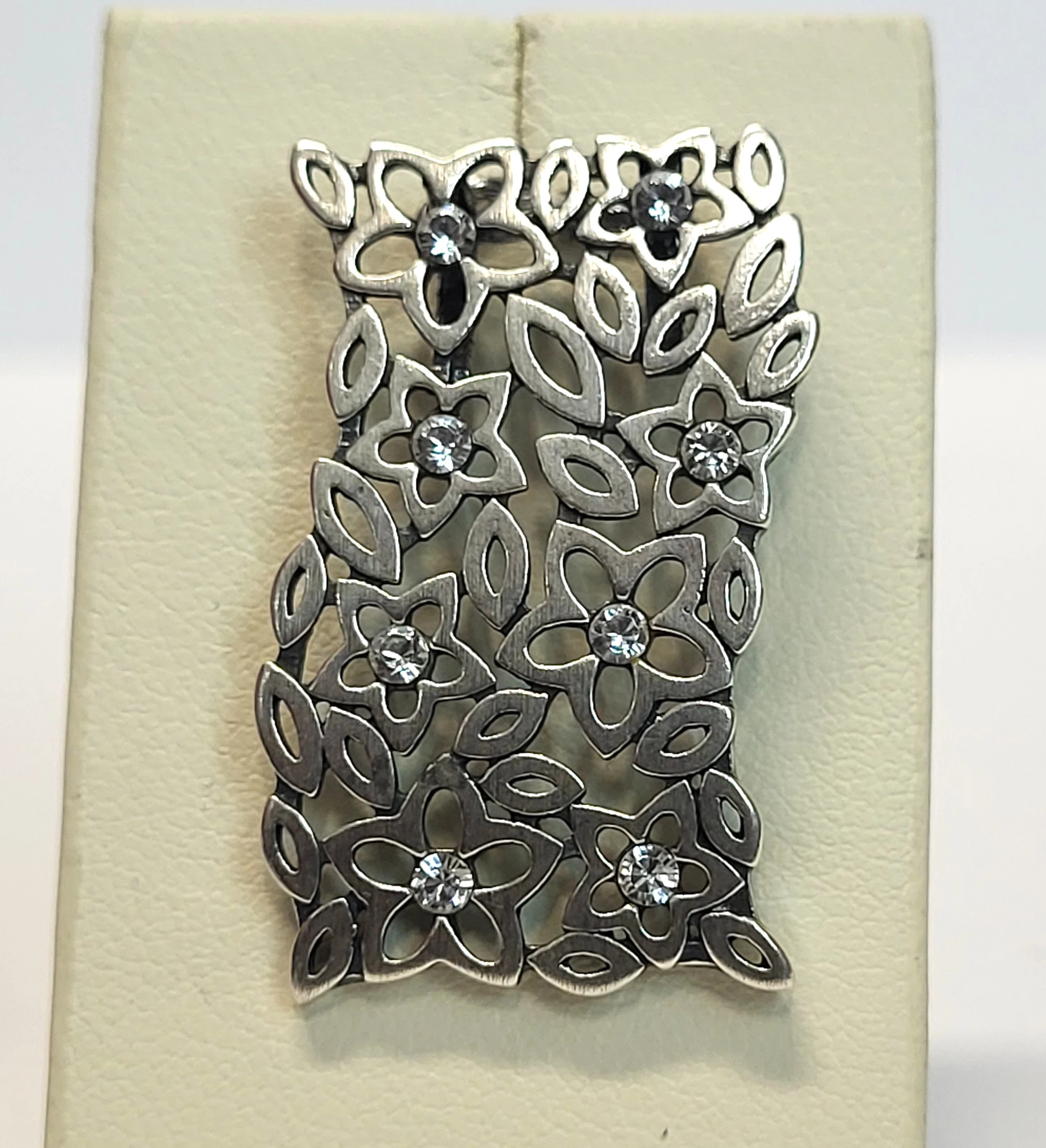 piekna-kwiatowa-zawieszka-p925-material-15835-4