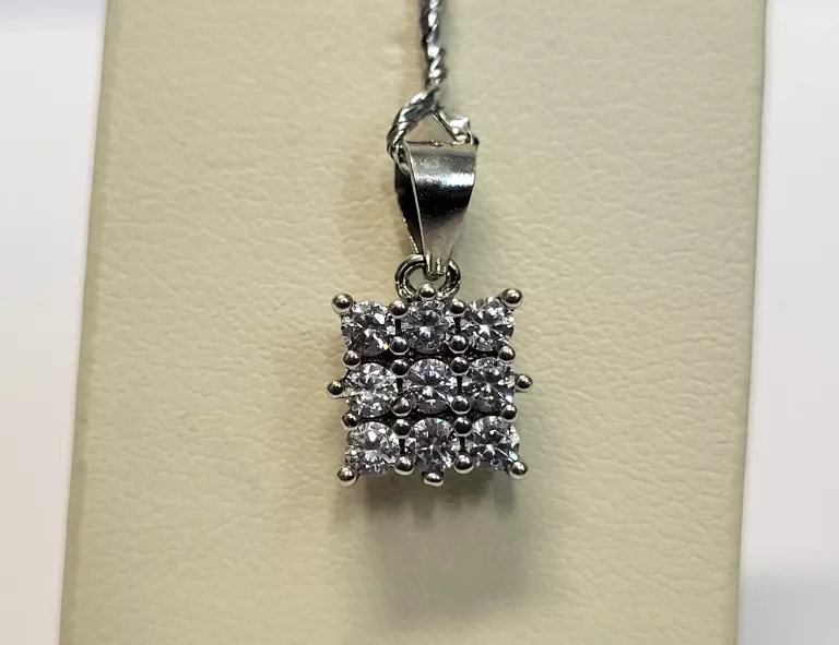 ŚLICZNA SREBRNA ZAWIESZKA! P925!