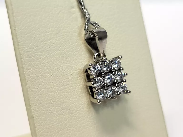 ŚLICZNA SREBRNA ZAWIESZKA! P925!