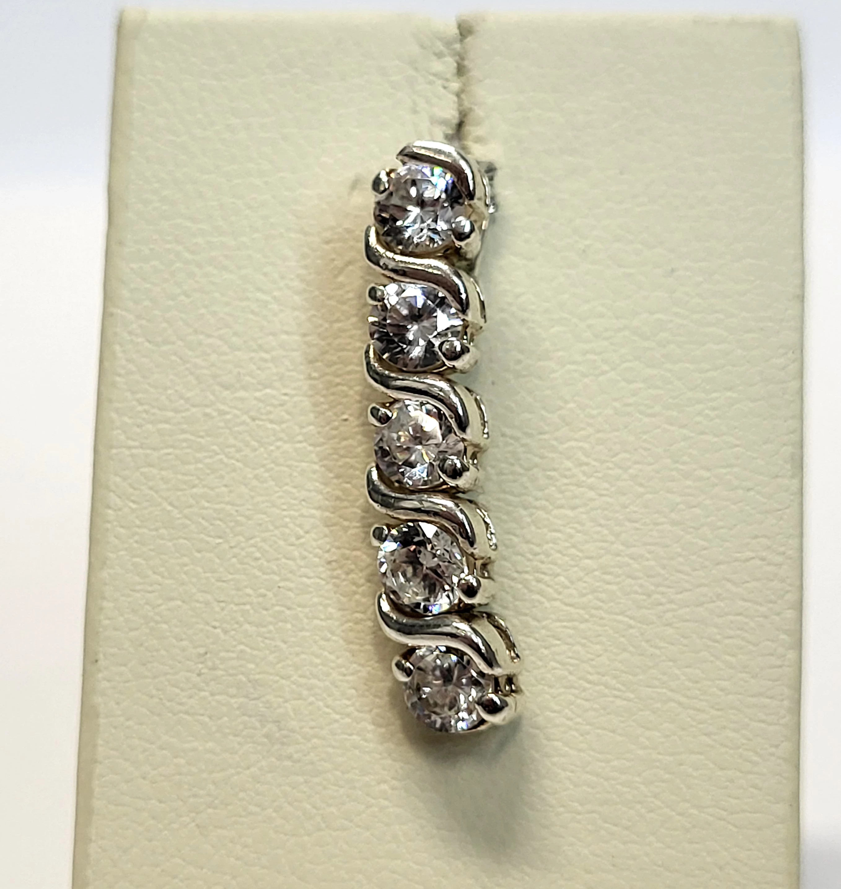 piekna-srebrna-zawieszka-p925-plac-wolnosci-3-tuchola