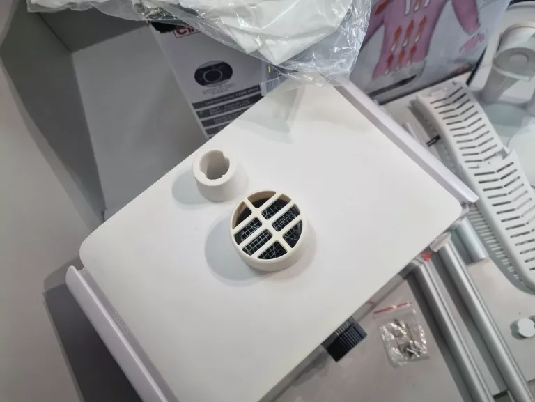 nieuz-steamer-do-ubran-clatronic-hbb-3734-1200-w-kolor-dominujacy-bialy